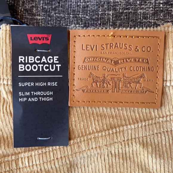 New LEVI'S RIBCAGE BOOTCUT high rise PANTS - Picture 7 of 10